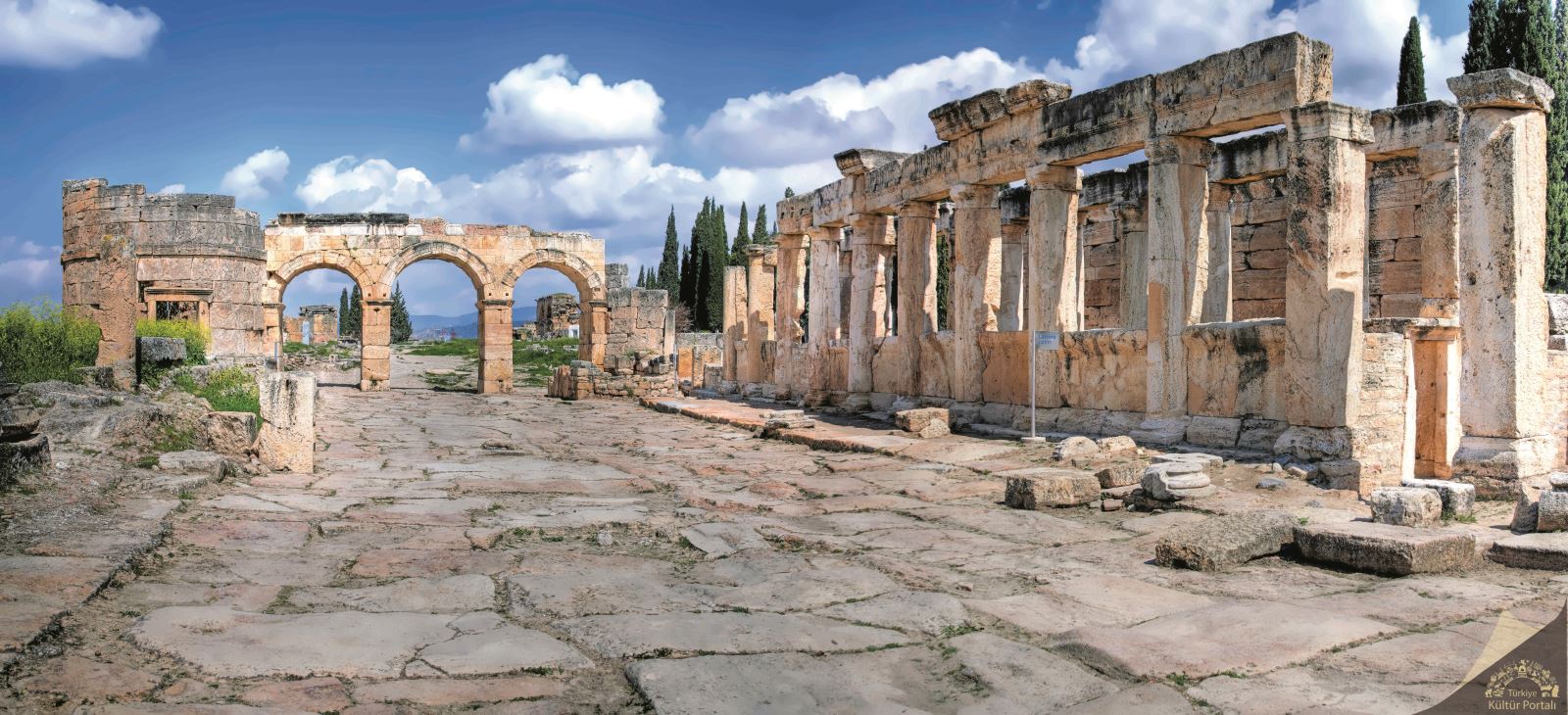 Pamukkale & Hierapolis